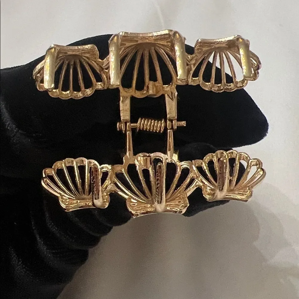 Vintage 90’s Gold Colored Hair Clip and Faux Pearl Hair Pins Set EUC